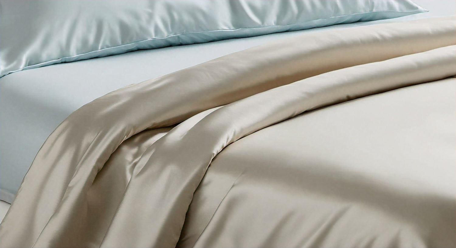 Les Avantages d'une Housse de Couette en Satin pour un Sommeil de Luxe et Confort